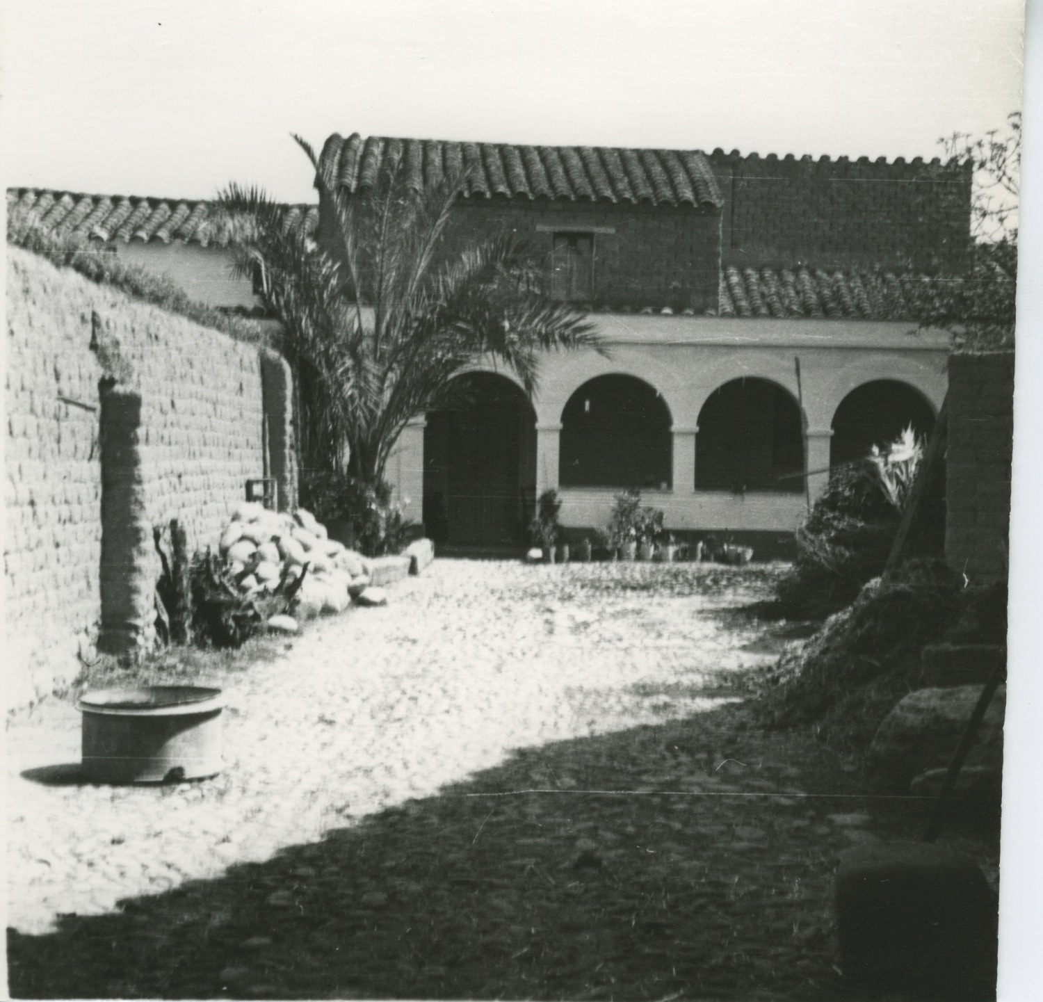 Vico Mossa Fotografie d’Architettura_536 serramanna loggiato con archi a tutto sesto TAV 41